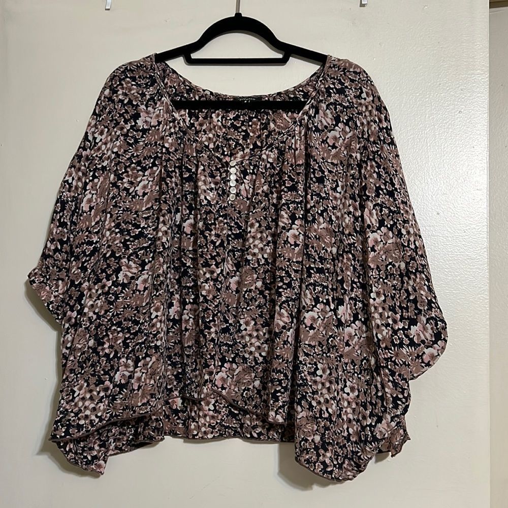 Tolani floral top
